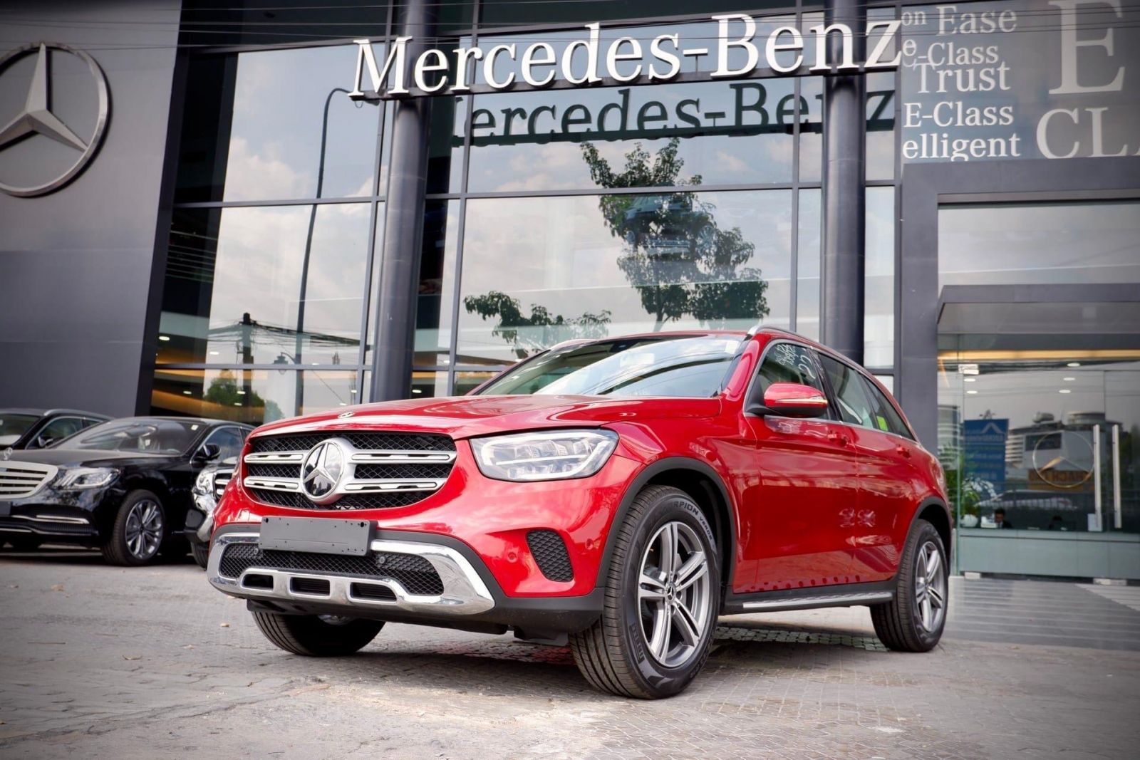 GLC200 kiểu dáng sang trọng